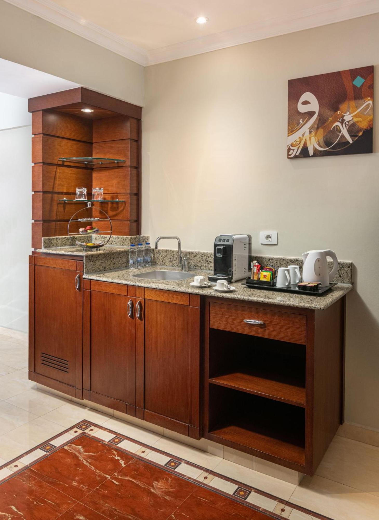 Premium Jacuzzi Suite Adults Only